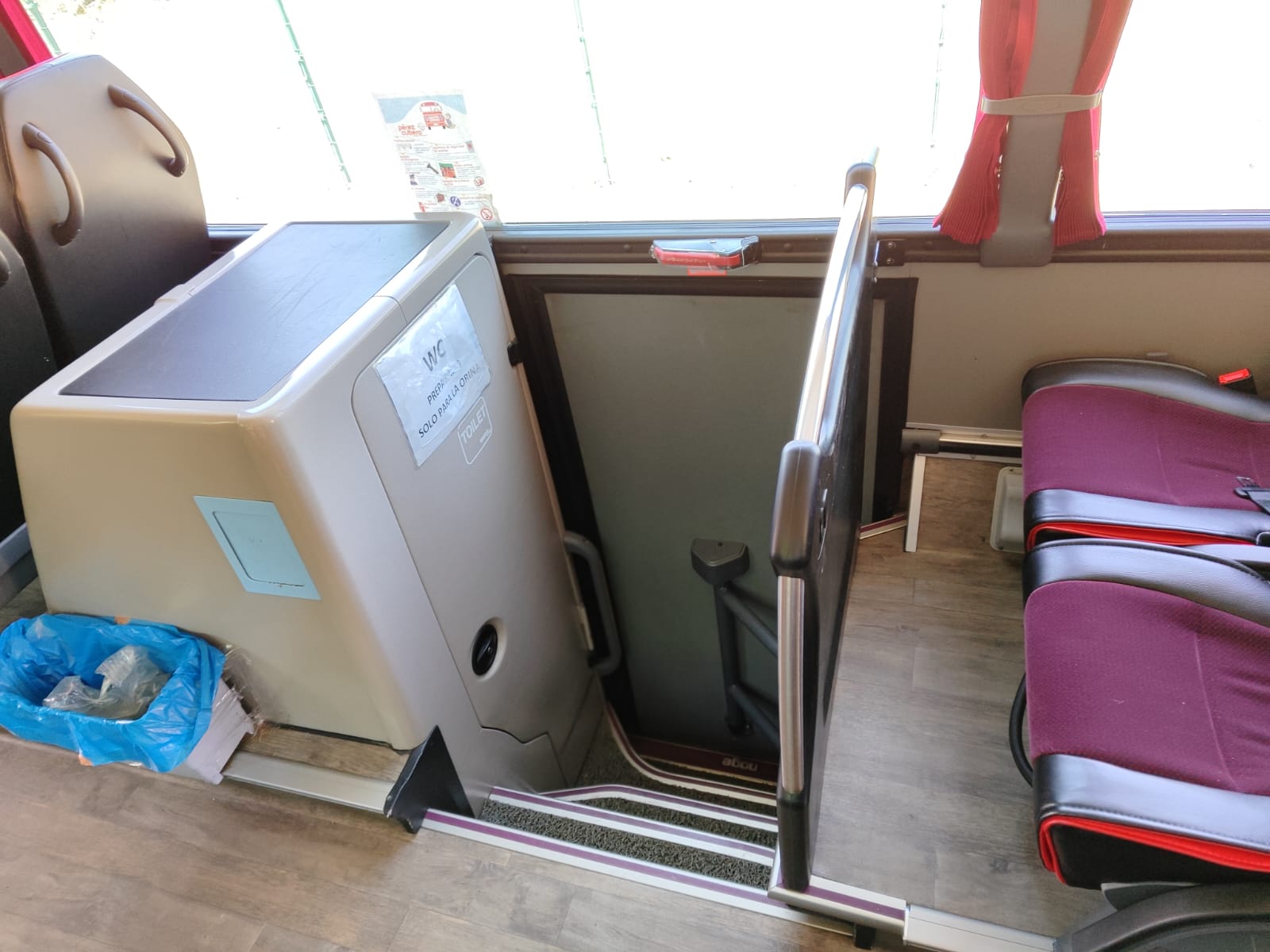 Interior 3 - Mercedes-Benz Noge Touring HD