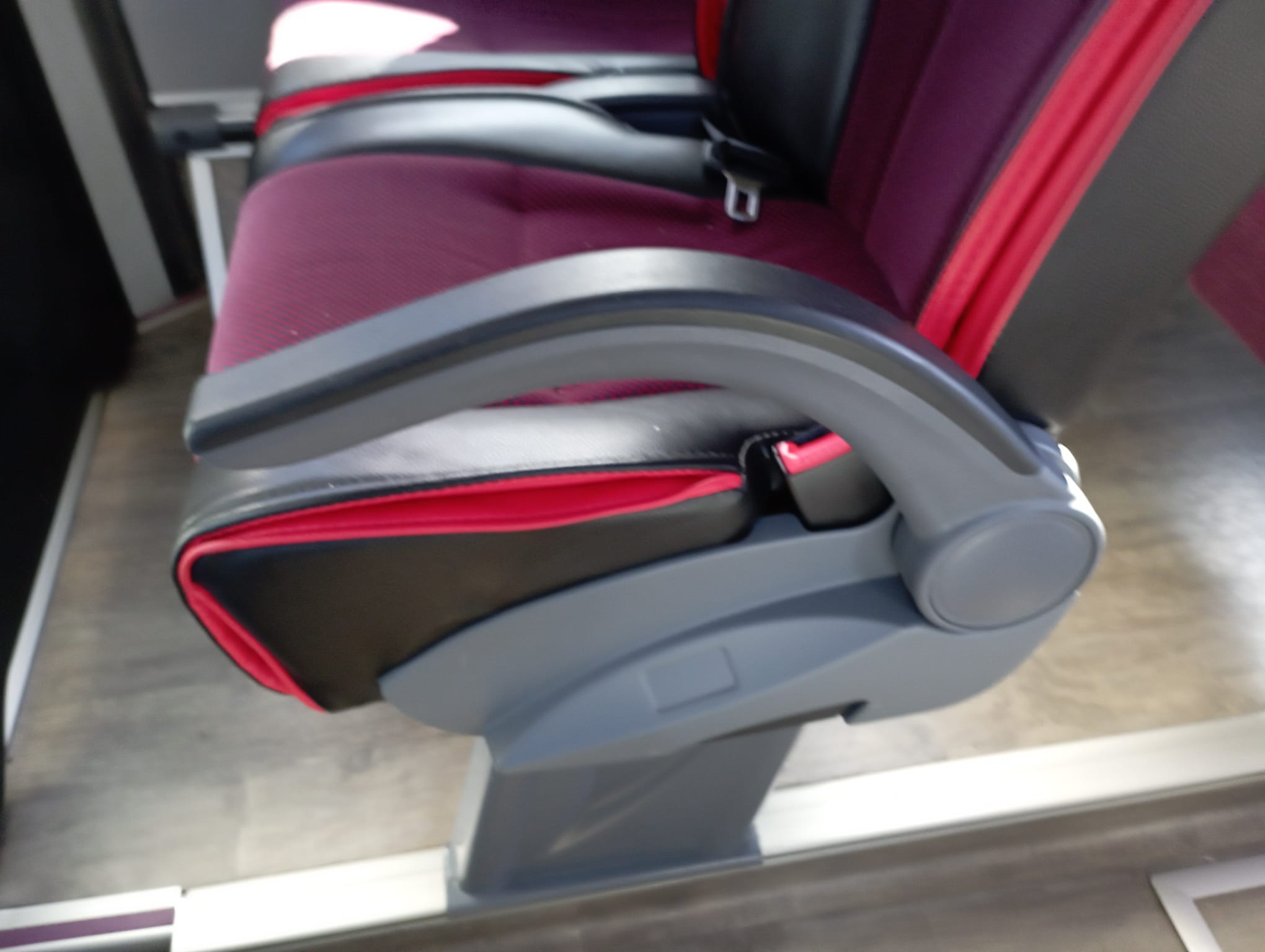 Interior 5 - Mercedes-Benz Noge Touring HD